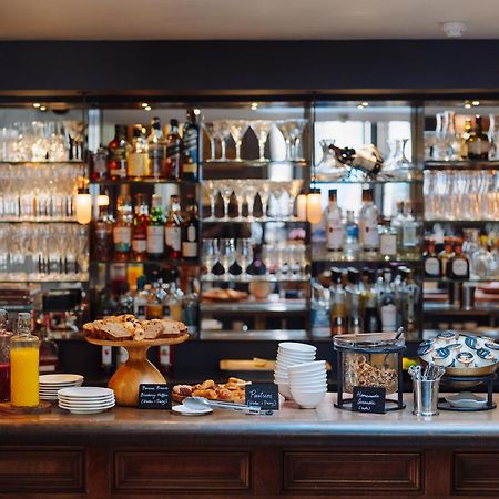 Old Parsonage Hotel Oxford Bagian luar foto The bar at the restaurant